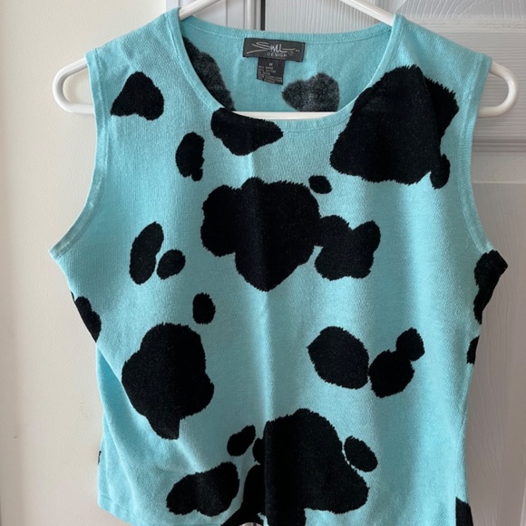 SML Design Cow Print Scoop Neck Tank Sweater, size Medium - Picture 2 of 5